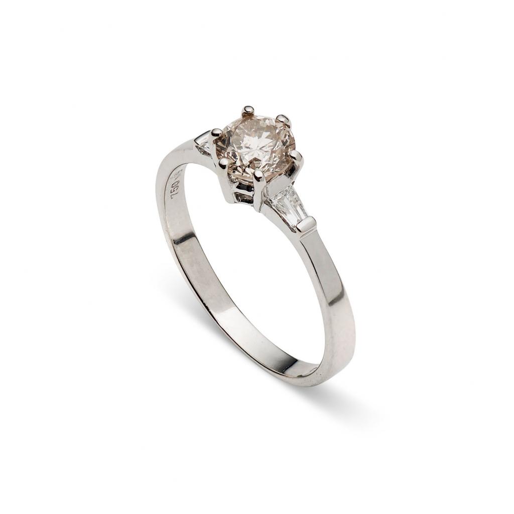 18ct White Gold And Trilogy Diamond Ring