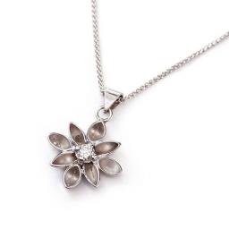 Handmade 9ct White Gold necklace with Diamond-Flower pendant